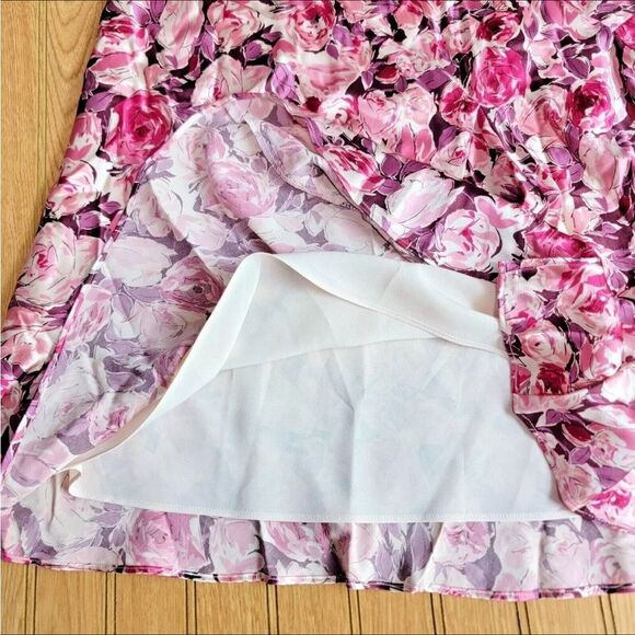 Banana Republic 100% Silk Long Floral Skirt - Picture 3 of 9